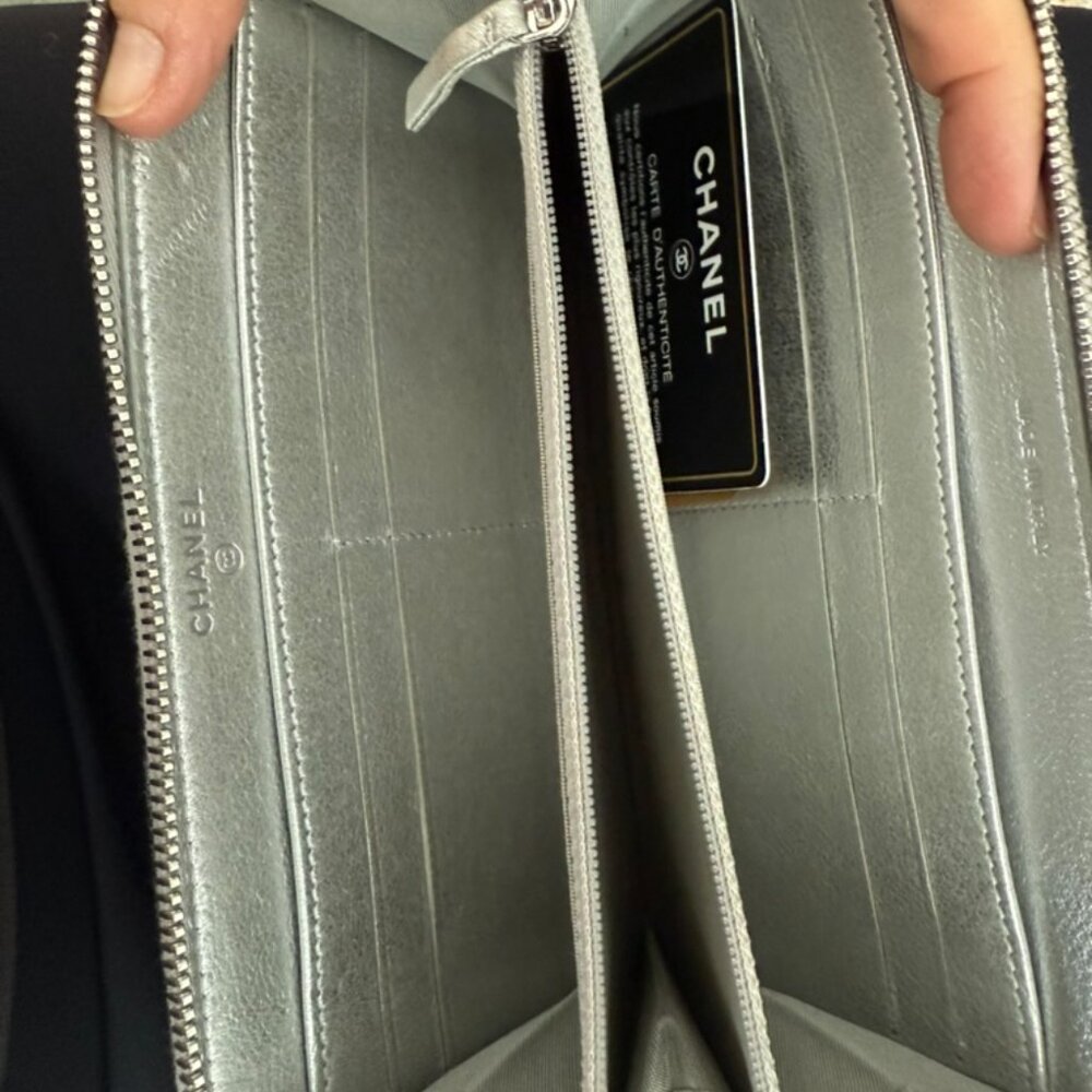 Chanel Airline zip around metallic silver wallet - Picture 6 of 9